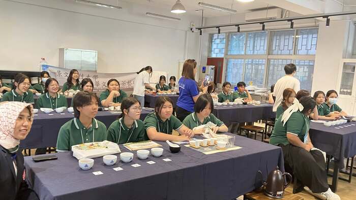 Jinwen University of Science and Technology (JUST) (景文科大)was honored to welcome Datdaruni School from Thailand on October 9 for a day of immersive cultural and professional learning.圖片