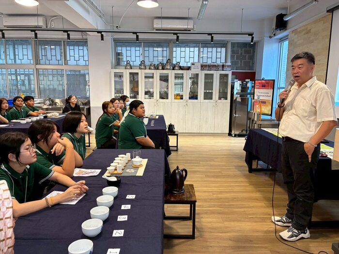 Jinwen University of Science and Technology (JUST) (景文科大)was honored to welcome Datdaruni School from Thailand on October 9 for a day of immersive cultural and professional learning.圖片
