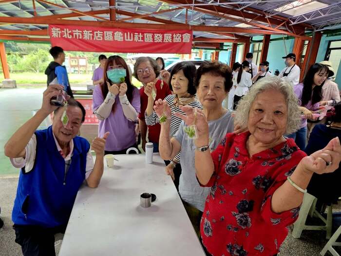 JUST Charity Cooking: JUST Students Help Xindian Guishan Seniors Make Smart Fruit Choices Using GI Values. ​​(October 9, in 2026.)圖片