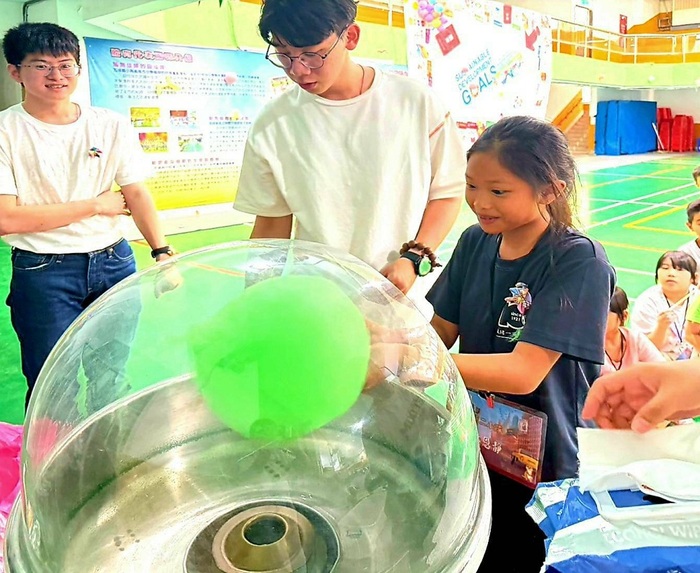 JUST held a summer camp to accompany Wudu Elementary School children to have fun making homemade baked dishes.圖片