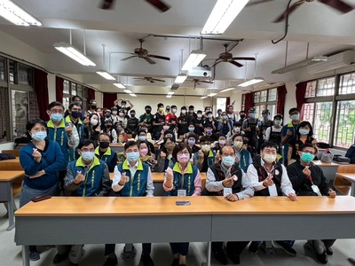 Today, the second day of the "2022 New Taipei City International Jewelry and Metalworking Competition" (high school and vocational high school group) is in progress. ...
